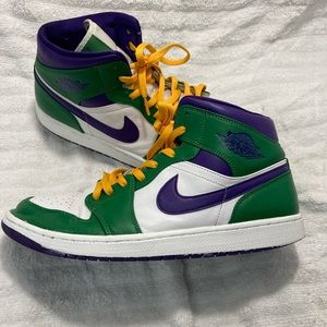 SOLD!!! Air Jordan 1 Mid Hulk